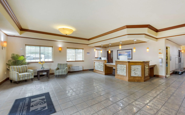 Best Western Plus Northwind Inn & Suites