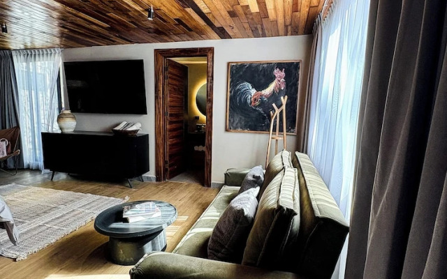 Serenzzo Hotel & Cuisine