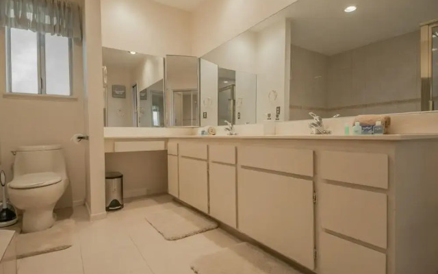 Luxurious 5BR near Las Vegas Strip