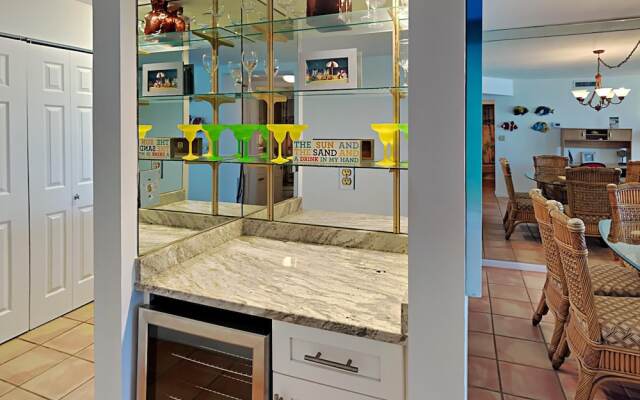 Emerald Towers by Southern Vacation Rentals