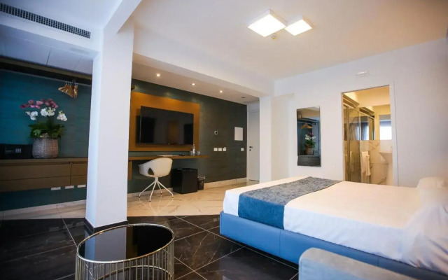 Nautilus Hotel