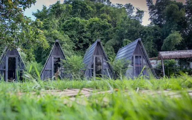 Nha Ta Homestay - Hostel