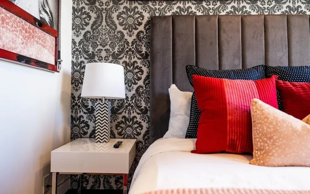 Broadway Getaway-rooftop Patio-mins to The Gulch