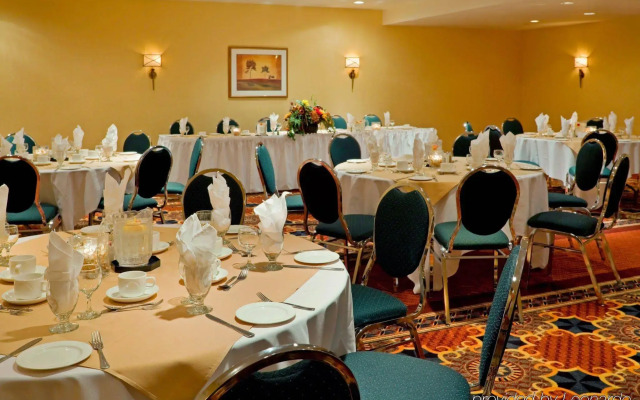 Holiday Inn Mississauga Toronto West by IHG