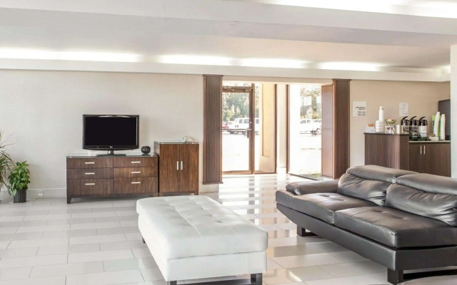 Quality Inn & Suites