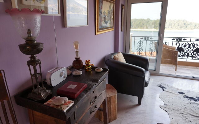 Faros Residence - Adults Only
