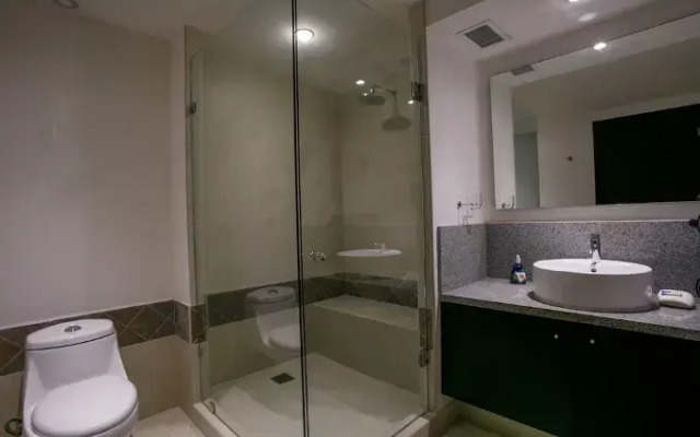 Wake Up To Sounds Of The Ocean Condo