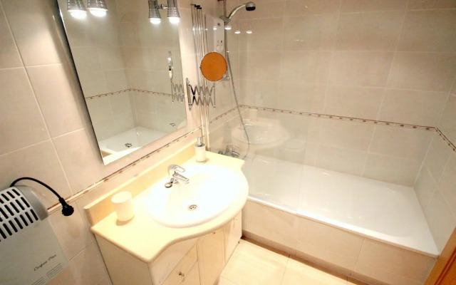 Stopbarcelona Universidad Apartments