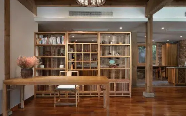 Anji Eraser Hot Spring B&B