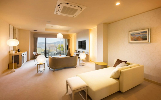 Suwako Hotel