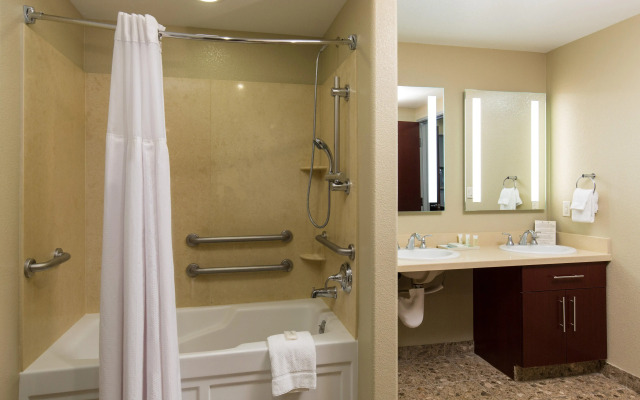 Staybridge Suites: Las Vegas - Stadium District by IHG