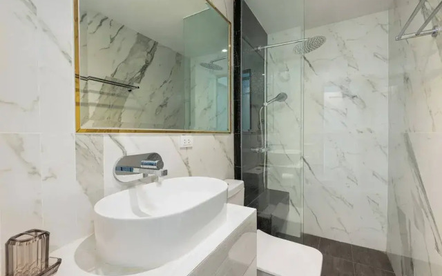 Stylish 7beds Poolhouse With Cinema & Lift - 2min to BTS