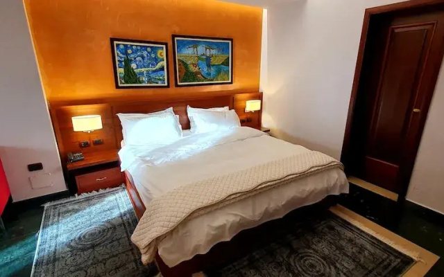 Nov Hotel
