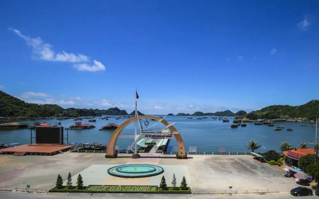 Cat Ba Pod Hostel