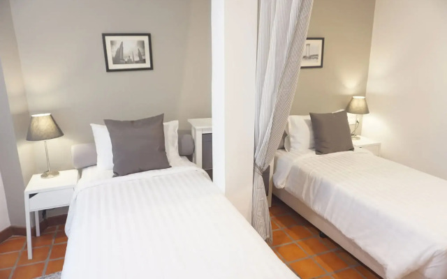 Ratchadamnoen Residence