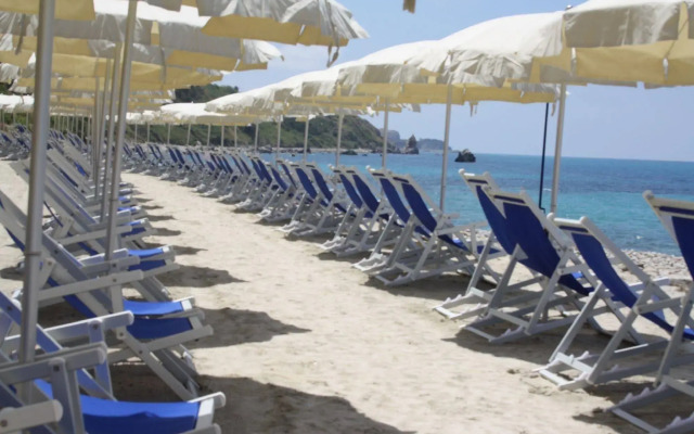 Le Rosette Resort