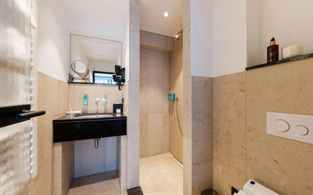 MUZE Hotel Düsseldorf - Handwritten Collection