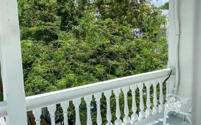 Marrero's Guest Mansion