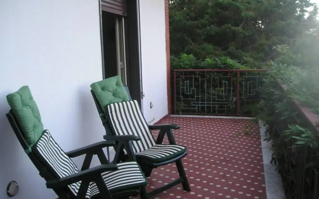 Villa sull'Etna immersa nel bosco