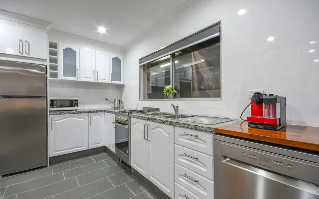 Yungaburra Lodge