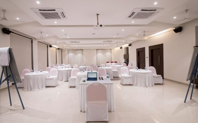 7 Apple Resort Lonavala