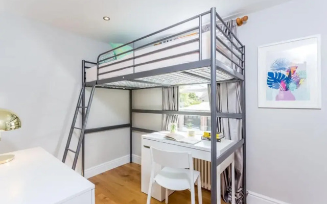 The Romsey Lofthouse - Charming & Bright 3BDR Home