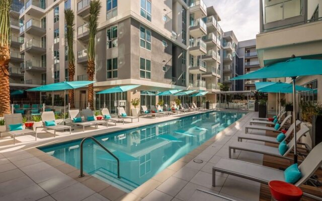 Resort Style Suites in Downtown LA