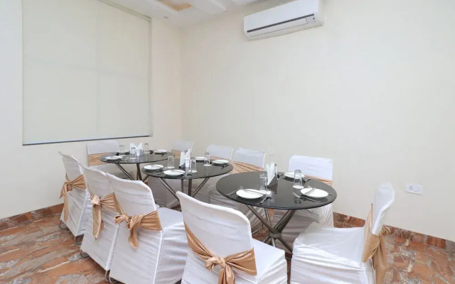 OYO 12126 Hotel Shagun Residency