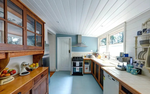 Candlelight Cottage