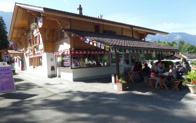 Altogold Swiss Holidays At Manor Farm 5*