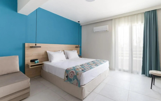 Mythic Summer Hotel
