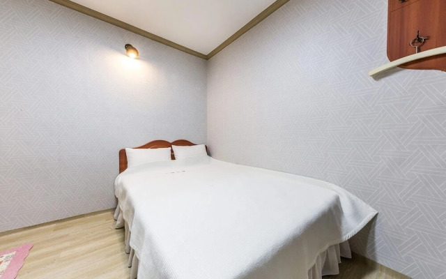 Yangyang Hajodae Donghwa Beach