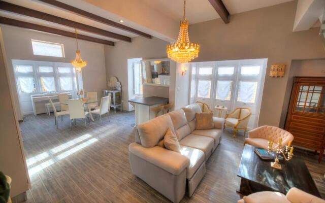 Spectacular spacious house with sun terrace ILJU1-1