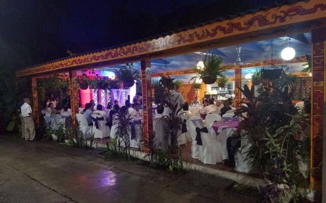 Hotel y Restaurante Rincón Familiar