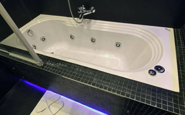 The Queen Luxury Apartments - Villa Carlotta