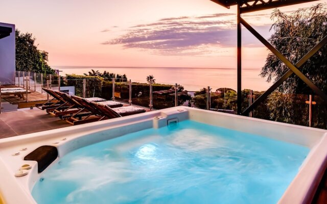 Perfect Family Holiday Villa in Camps Bay Spindrift