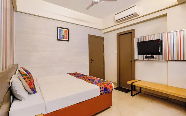 Hotel Gargi Deluxe