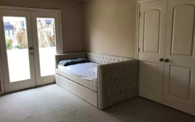 Entire Premium Spacious Luxury Home