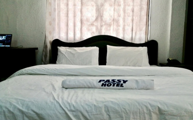 Passy Hotel