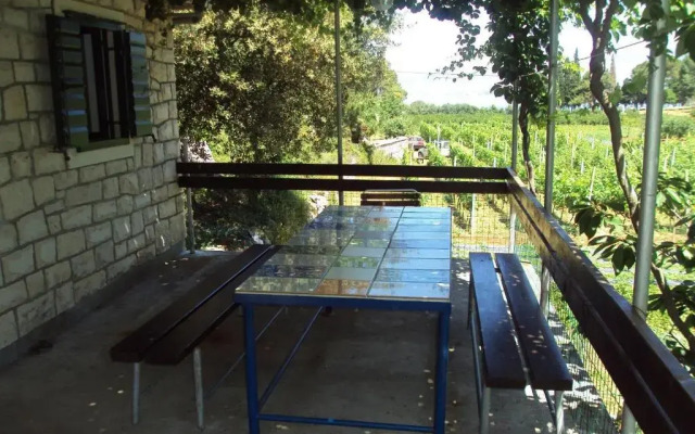 Holiday home Lidija-Robinson House