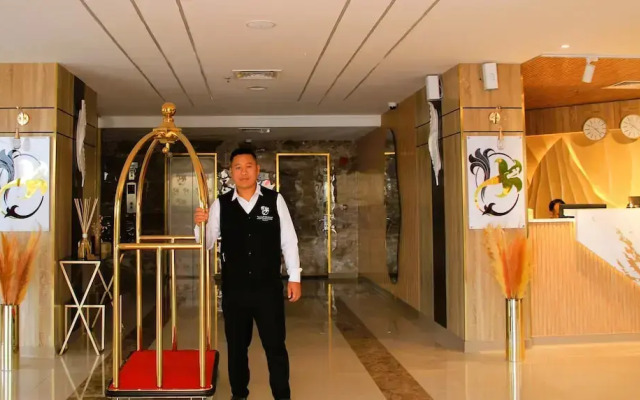 Plaza Athenee Hotel Kuwait