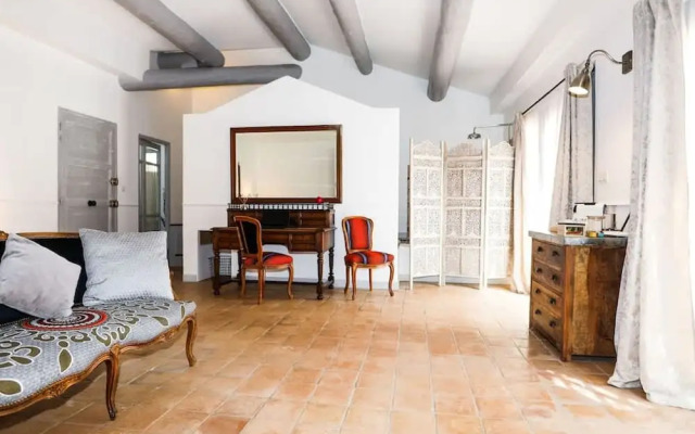 Proven ale House With Pool and spa