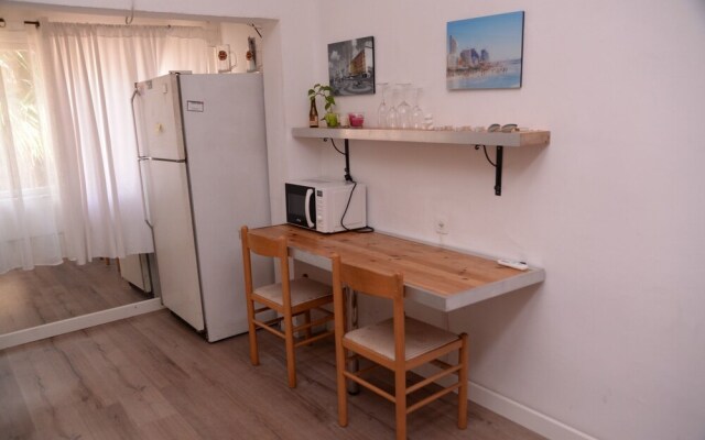 Central Apartment 5 Minutes From Beach