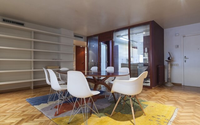 Apartment Barcelona Rentals - Classic Bonanova Apartment