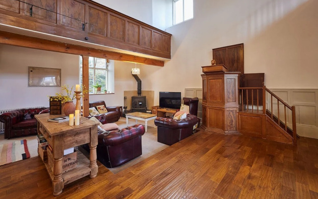 Host Stay Birdhope Craig Church