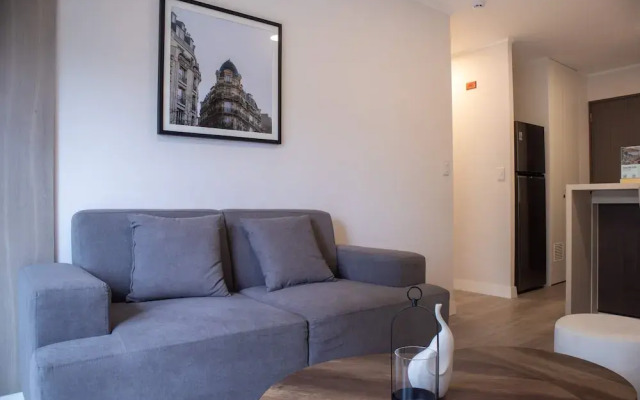 w Bright 1BR w Balcony in Miraflores