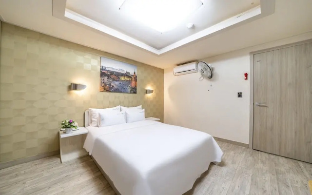 Tongyeong Hotel O2