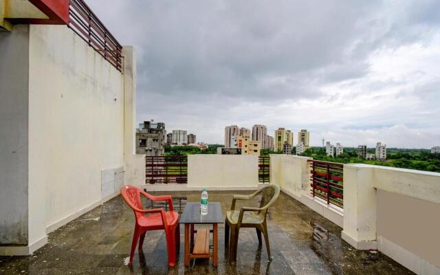 Oyo 93057 Swastik Guest House