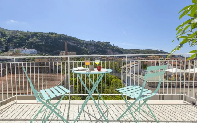 Mediterranean Suites - Old Town