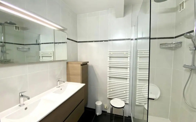 Apartment in Nieuwpoort Near Sandy Beaches